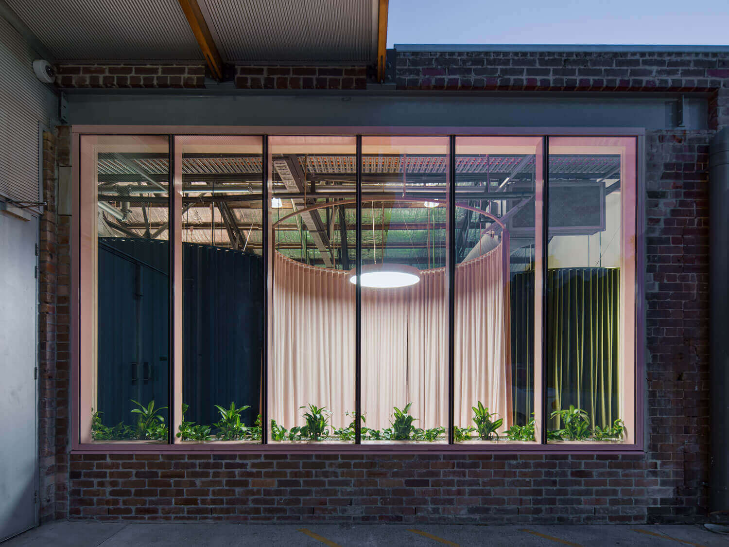 辦公空間，國外辦公室設計，房地產經紀人辦公室，時尚辦公室設計，現代風格辦公室設計