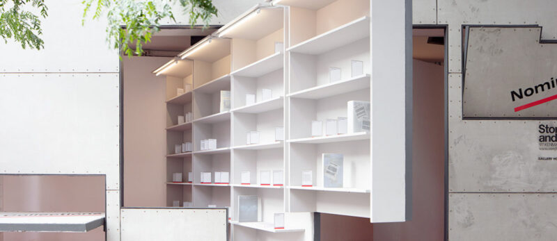 可旋轉的書架，紐約STOREFRONT 圖書館裝置