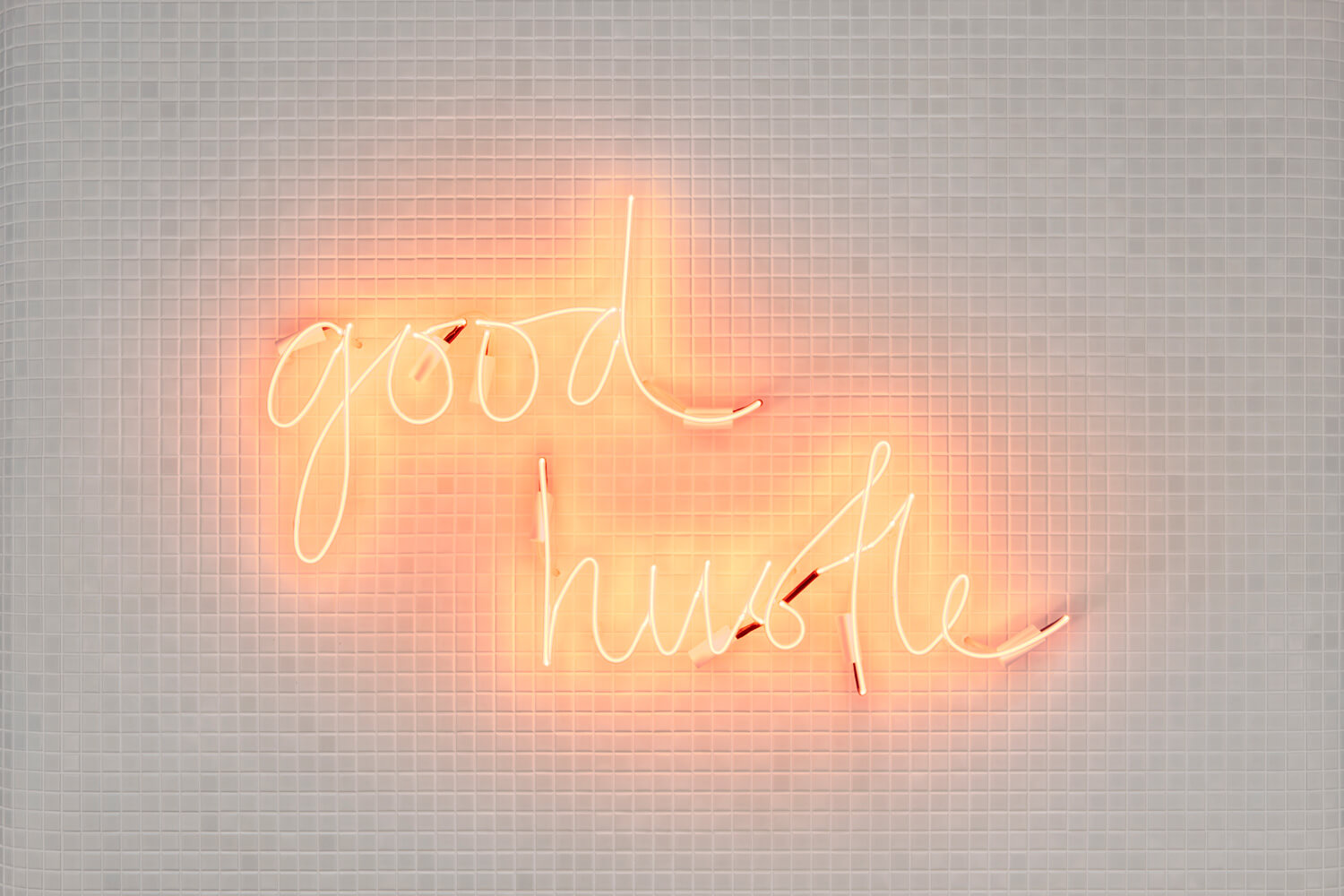 理發店設計,網紅店設計,粉色店麵設計,國外理發店設計