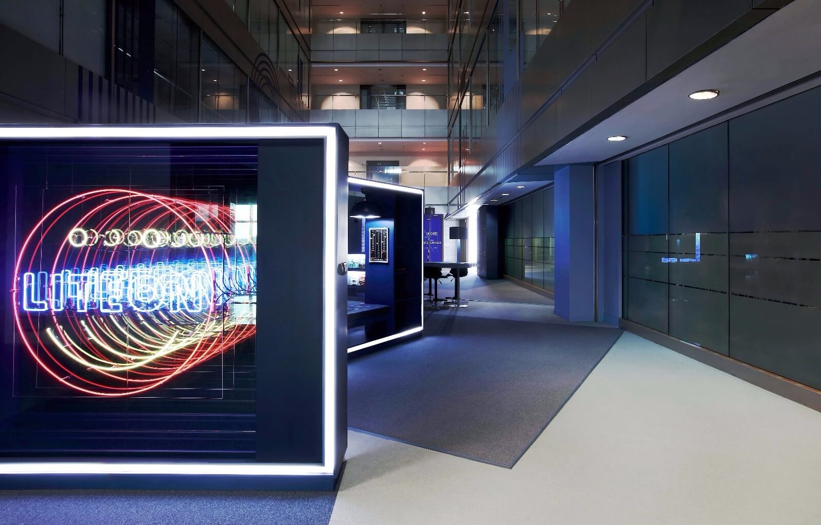 Light up辦公室，辦公室設計，台灣設計，燈光設計