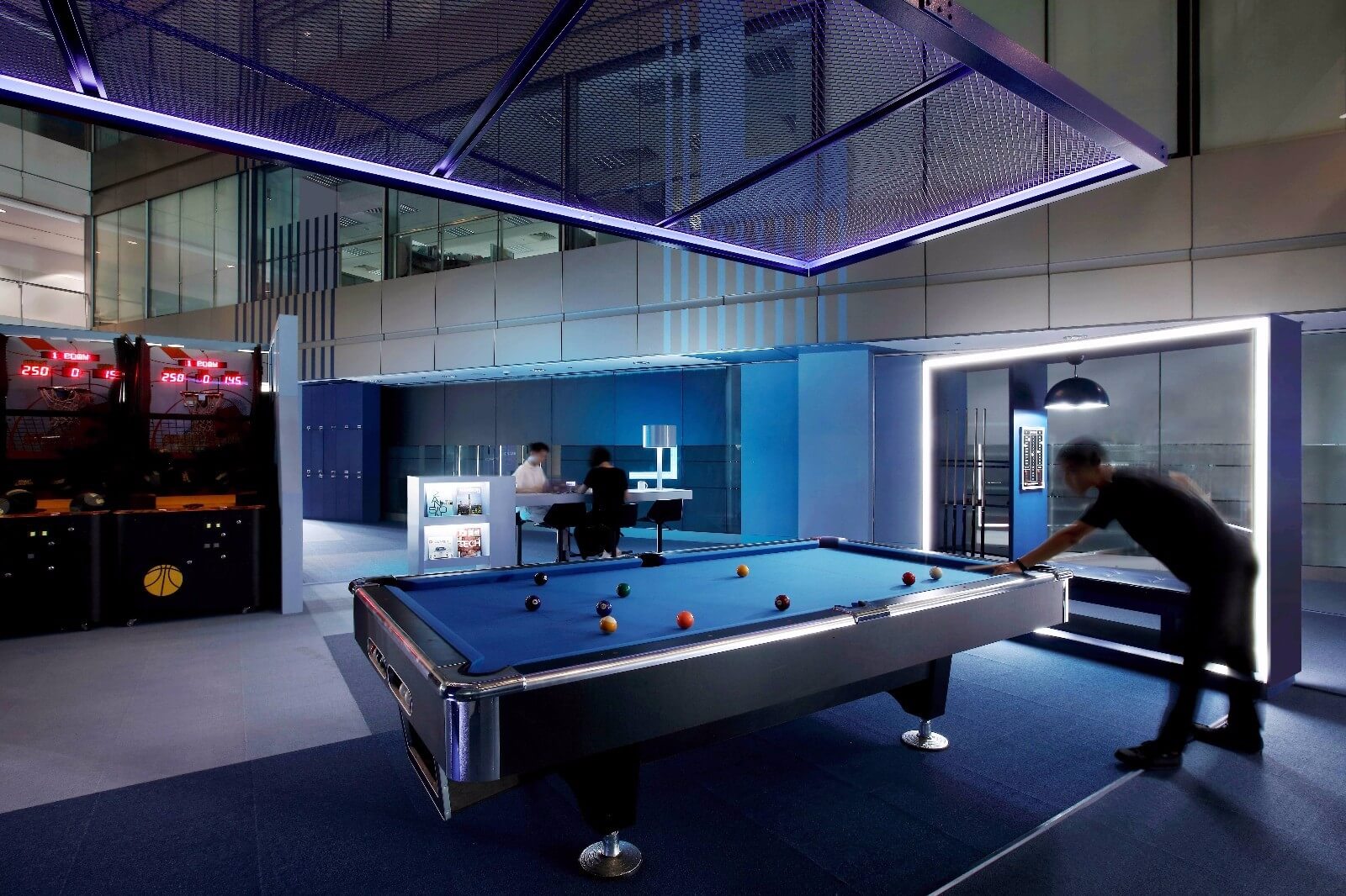 Light up辦公室，辦公室設計，台灣設計，燈光設計