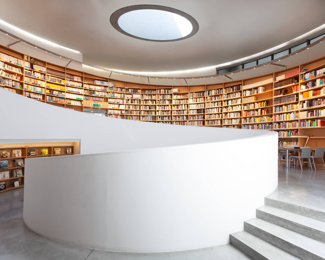 安藤忠雄，建築設計，混凝土建築，建築改造，清水混凝土