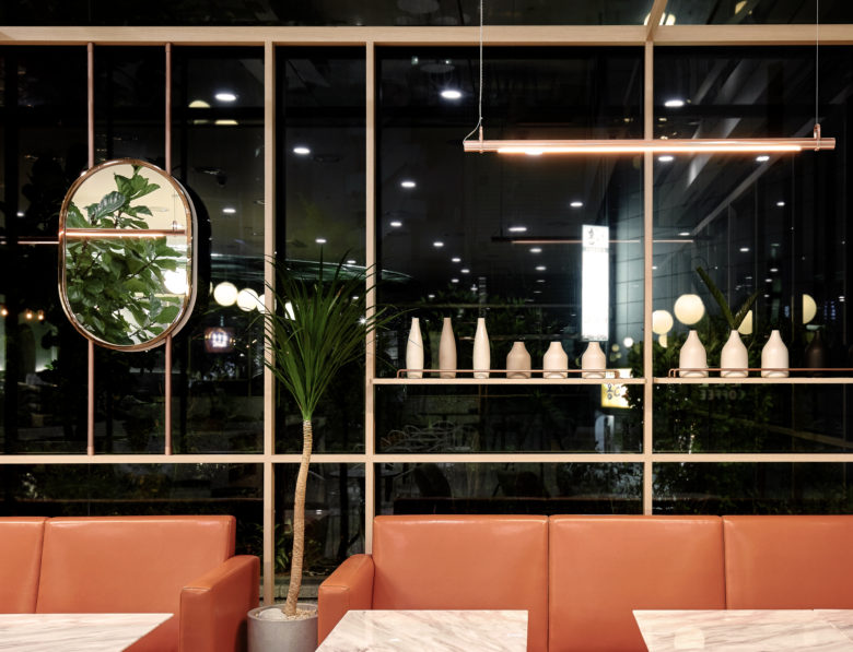 咖啡廳，咖啡廳設計，明亮簡潔風格咖啡廳設計，韓國ttt咖啡廳，水磨石