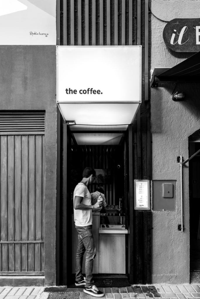 咖啡廳,咖啡廳設計,極簡咖啡廳,國外咖啡廳設計