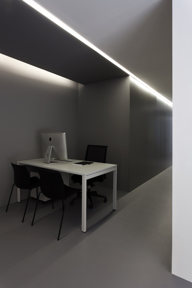 辦公室設計,OAV辦公室,極簡主義,黑白灰色調辦公室,現代風格辦公室