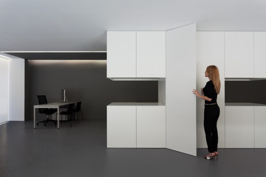 辦公室設計,OAV辦公室,極簡主義,黑白灰色調辦公室,現代風格辦公室