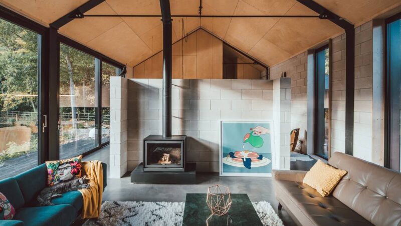 英國一對雙胞胎兄弟自建優雅工業之家