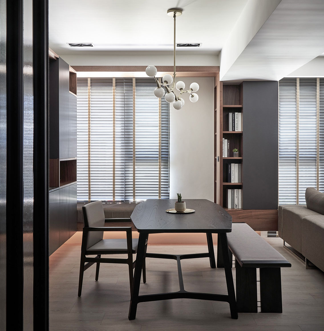 住宅設計,台灣設計,台灣風格,黑白灰住宅,現代風格,大戶型裝修設計