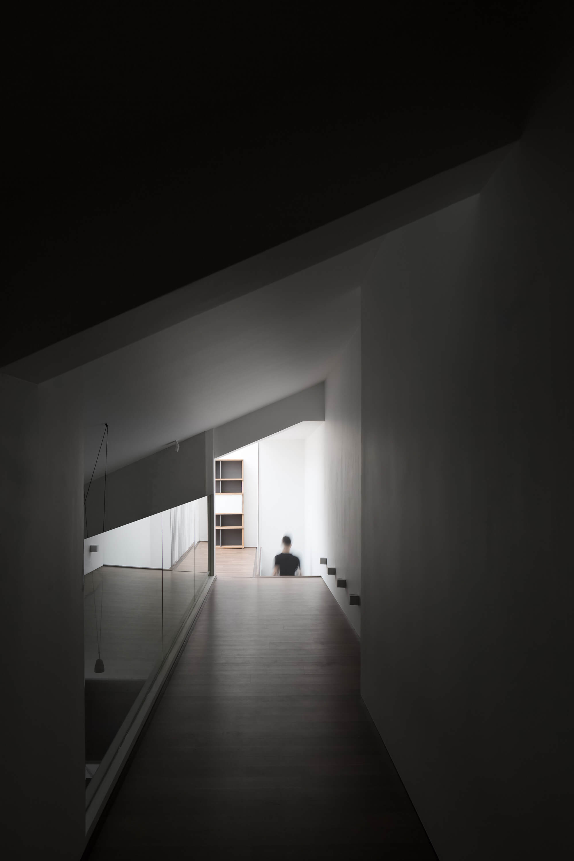 住宅空間,國內住宅設計,極簡主義,空中飛人,盒子元素,艾克建築設計