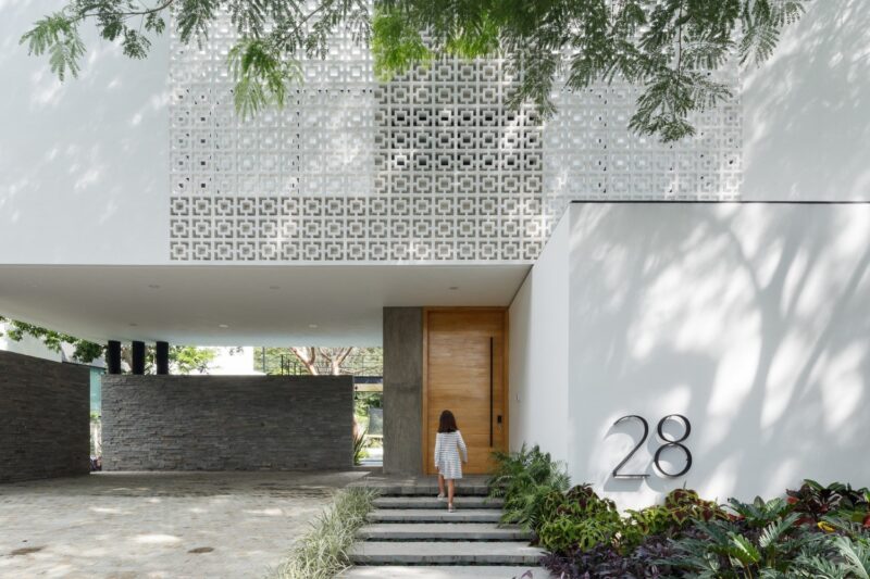 墨西哥現代風格兩層“U”形景觀別墅