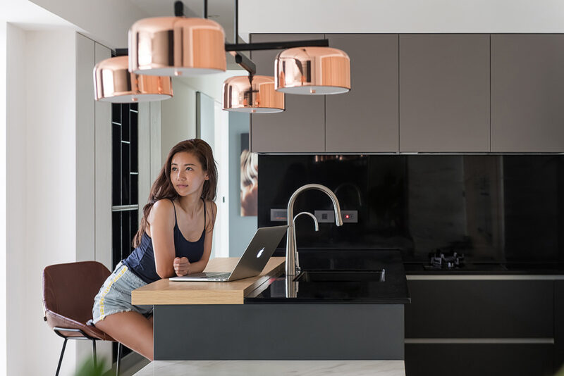 深淺色材質完美交織-桃園150平人文住宅