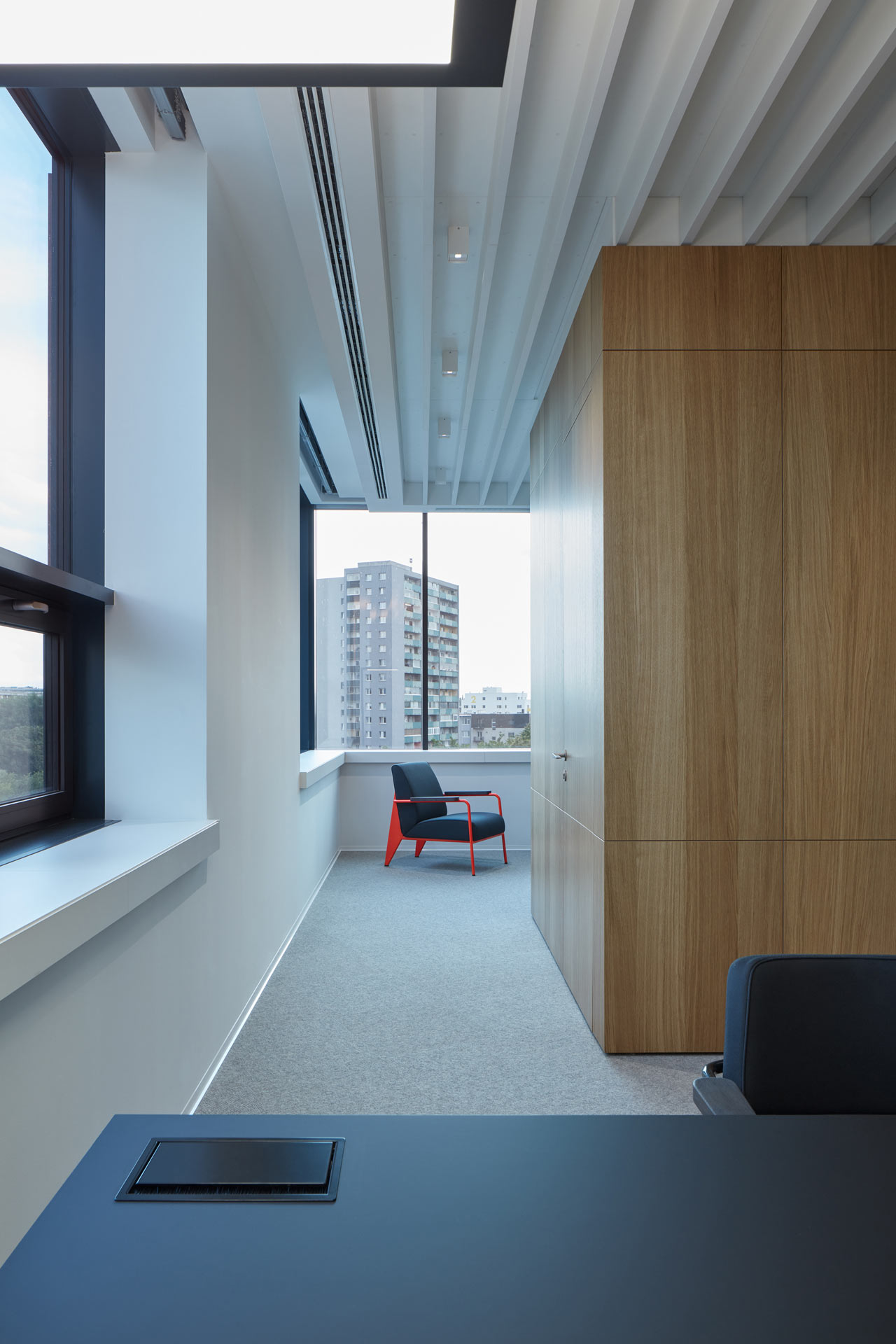 辦公設計,國外辦公設計,現代辦公空間,現代風格,LUCRON辦公室