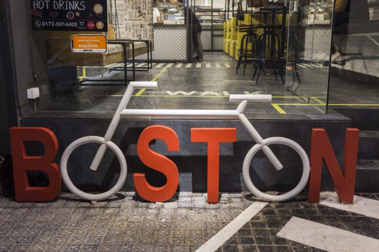 餐飲空間,城市咖啡館,國外餐飲空間設計,印度,室內設計