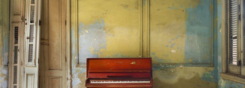 Michael Eastman記錄了世界各地即將消失的建築