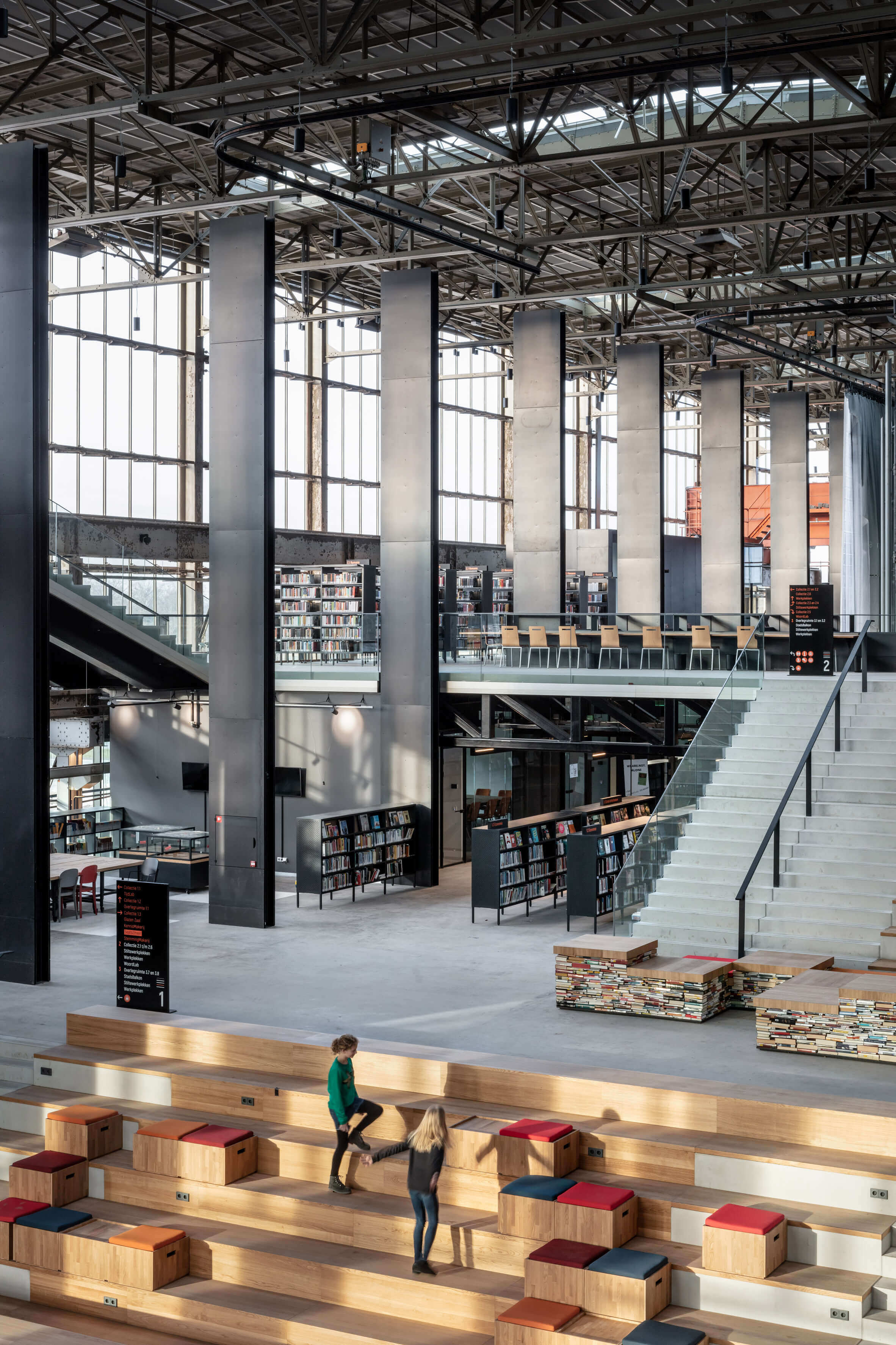 建築改造，圖書館設計，公共空間，國外圖書館設計，荷蘭LocHal library
