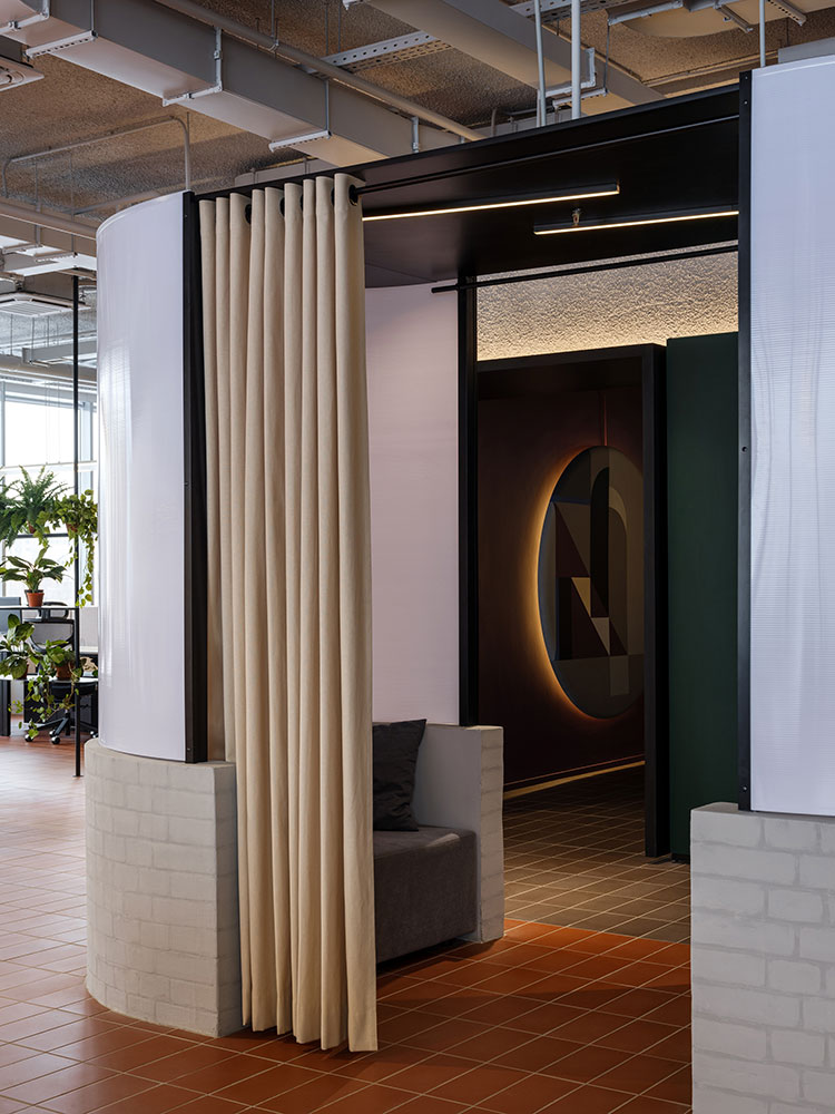 辦公空間，現代主義，先鋒主義，GISMART新辦公室，Dudes architect