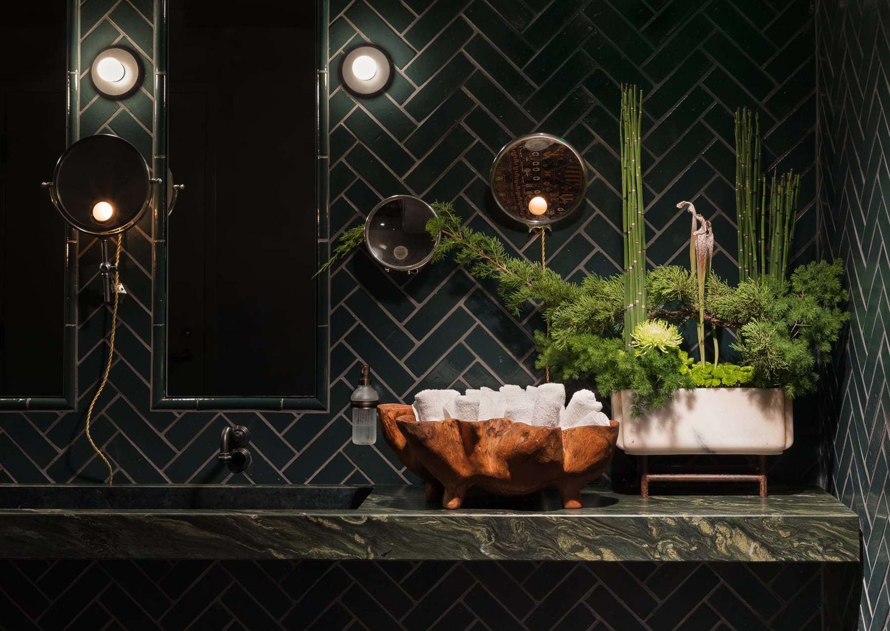 餐飲空間,西雅圖,亞馬遜球體總部,DEEP DIVE酒吧,國外酒吧設計