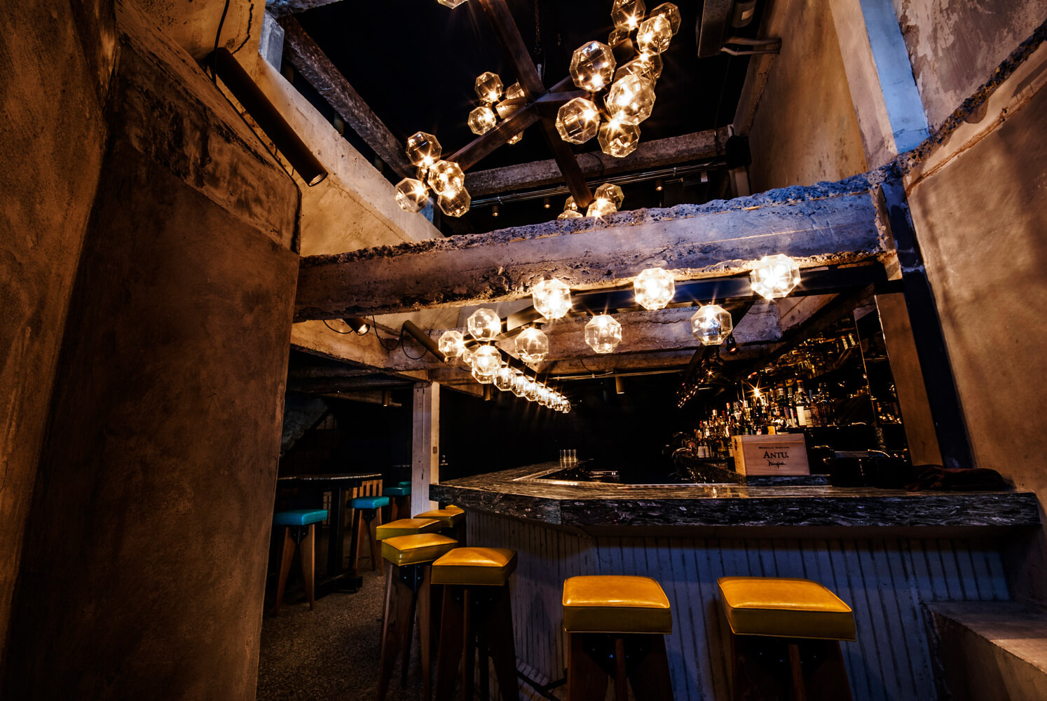 餐飲空間,國外餐廳設計,曼穀,Lump,Bunker餐廳