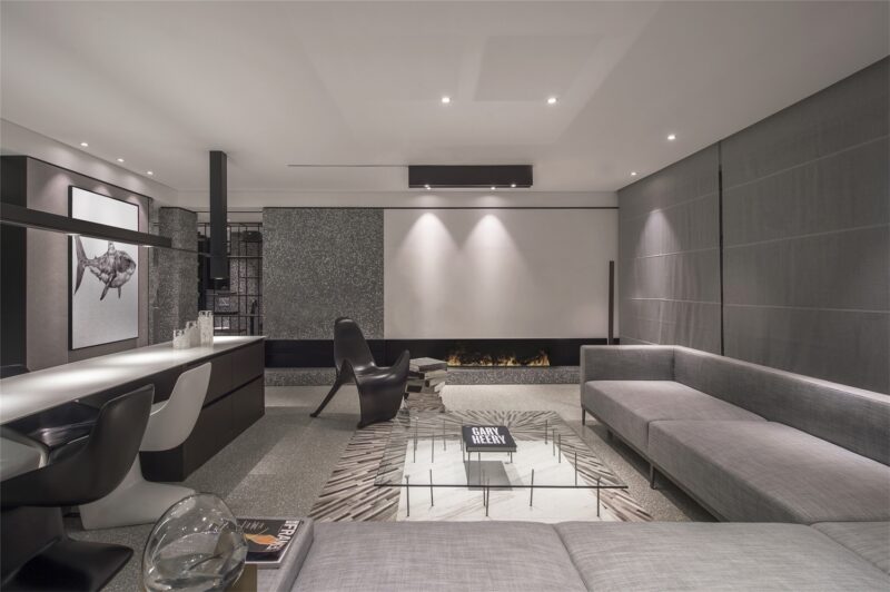 一然設計 | 鯊魚的黑白世界與金色鎏光