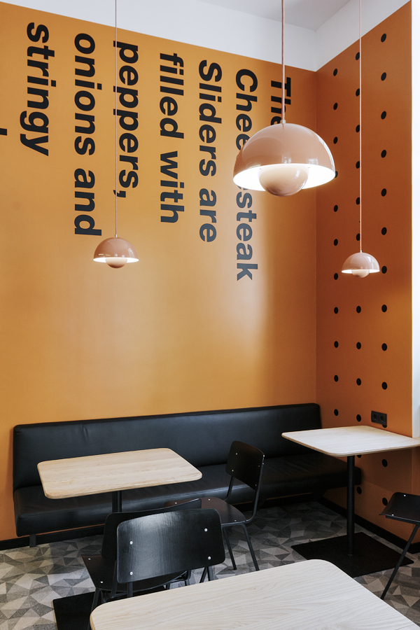 餐飲空間，快餐店，烏克蘭，小戶型，LIS design studio