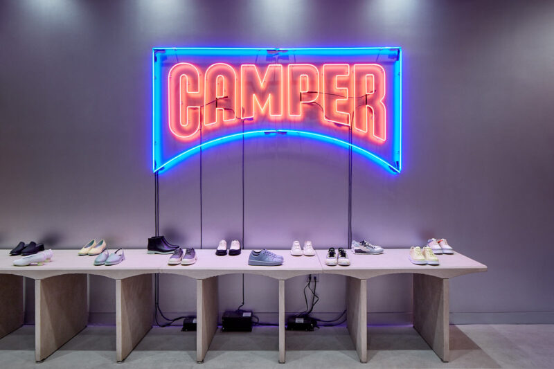 Jonathan Olivaresxby | 紐約Camper品牌店