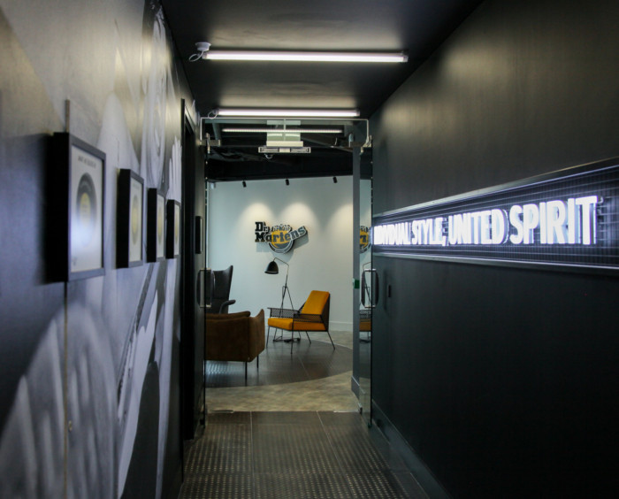 辦公空間，國外辦公室設計，Dr. Martens，倫敦，品牌公司辦公室，SpaceInvader