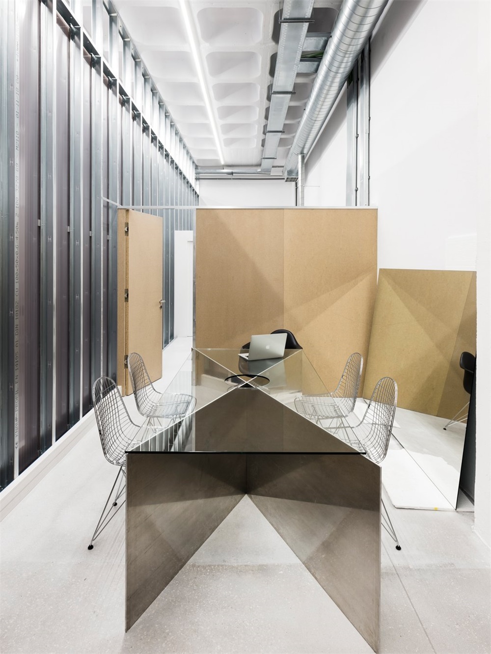 商業空間,概念店,服裝店,時尚空間,GONZALEZ HAASE