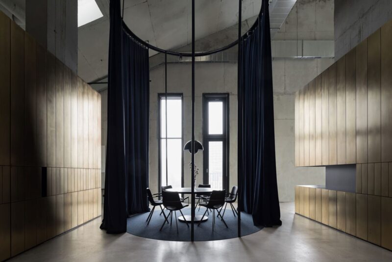 Alexander Volkov｜NV/9銷售辦事處