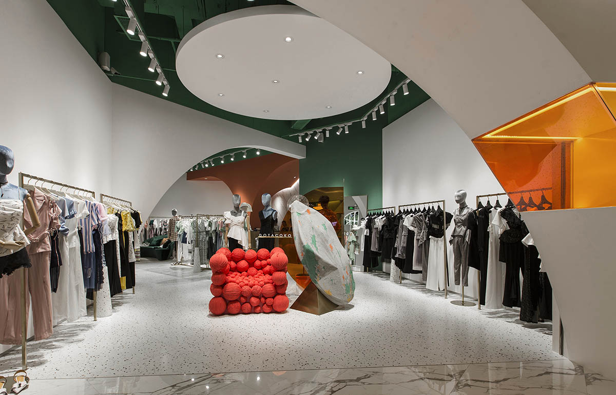 柏納德空間設計 ,女裝店設計,DOTACOKO女裝店,深圳網紅店設計,深圳女裝品牌店設計