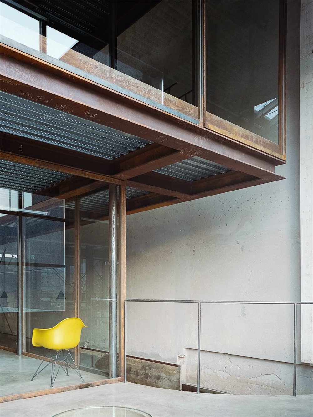 辦公空間，國外辦公室設計，工業風辦公室，廠房改造，建築改造