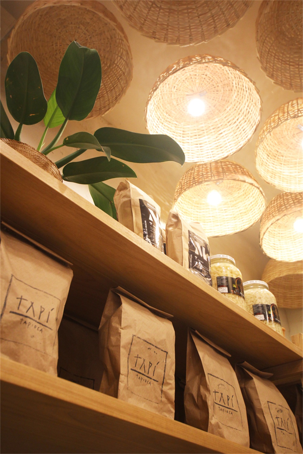 餐飲空間,國外小店設計,餐廳設計,小店設計,Tavares Duayer