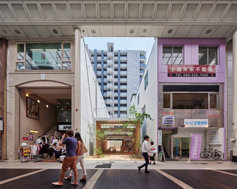 Yabashi architects | 城市公共空間的私密空間