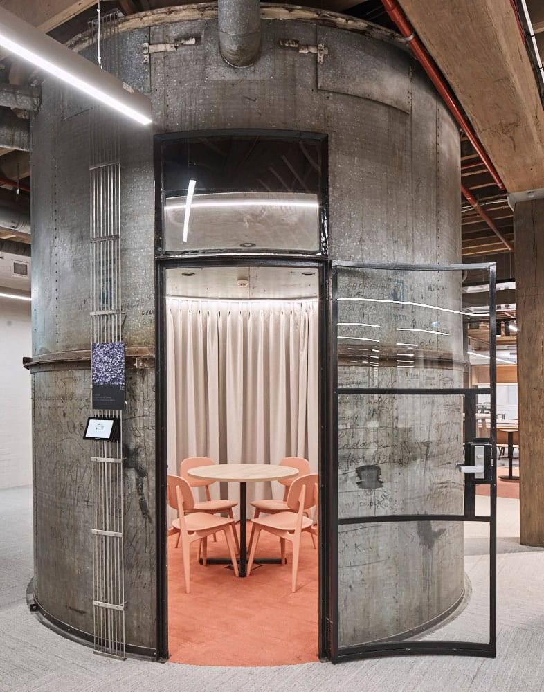 辦公空間,建築改造,通訊公司辦公室,集團辦公室