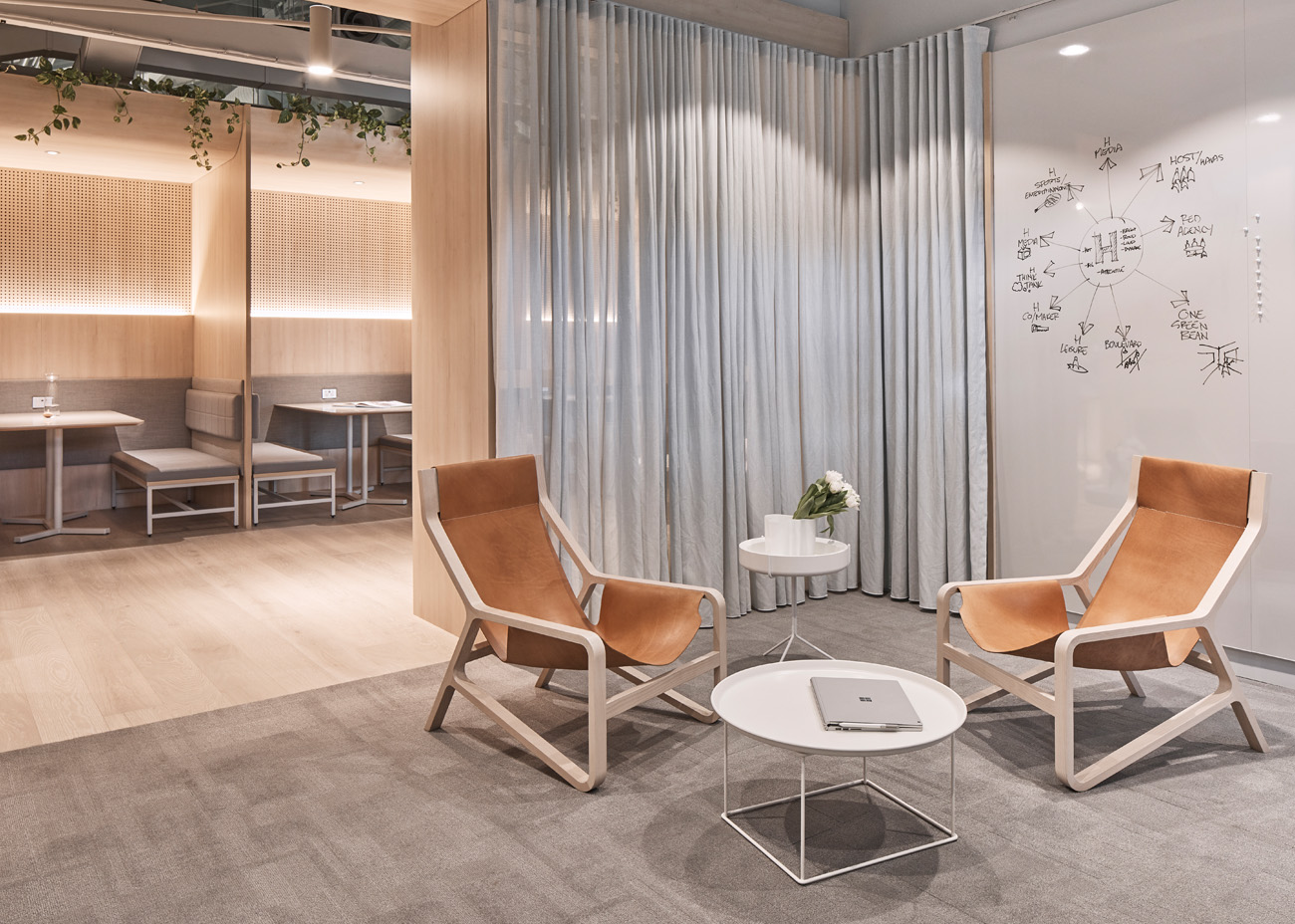 辦公空間,建築改造,通訊公司辦公室,集團辦公室