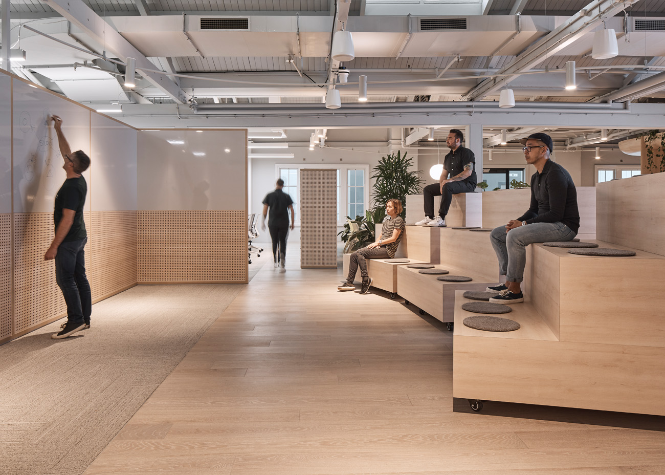 辦公空間,建築改造,通訊公司辦公室,集團辦公室