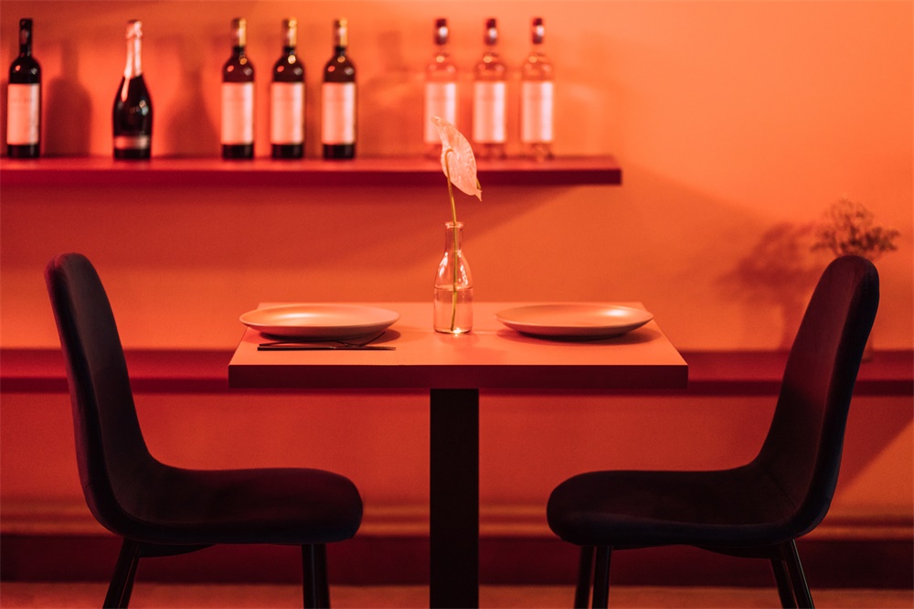 餐飲空間，國外餐廳設計，羅馬尼亞，Biancoebianca