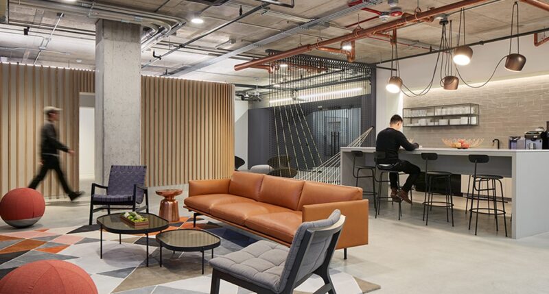 Lamar Johnson | 芝加哥一家貿易公司辦公室