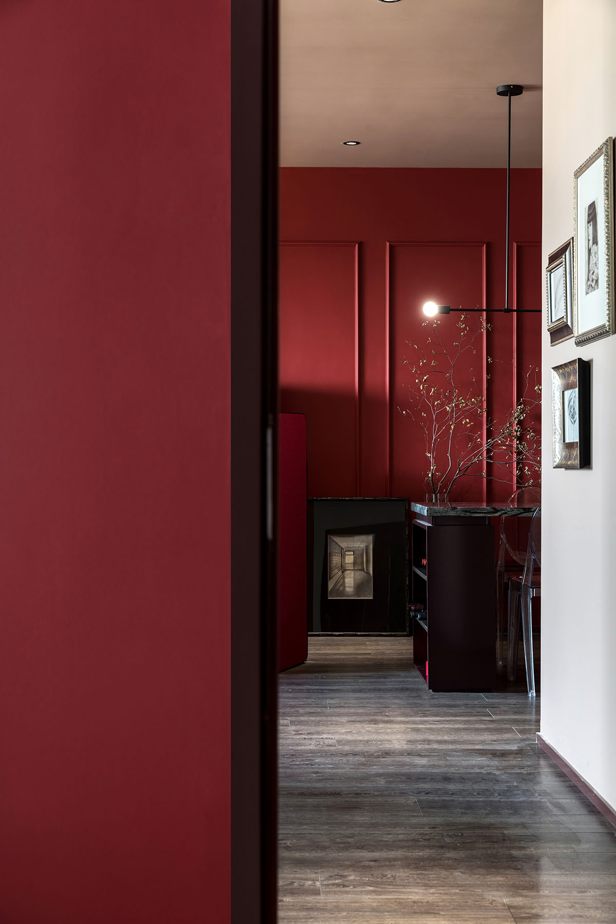 楝今 / 靜與揚的紅烈交織,成都住宅設計,成都軟裝設計,成都,黎秋辰