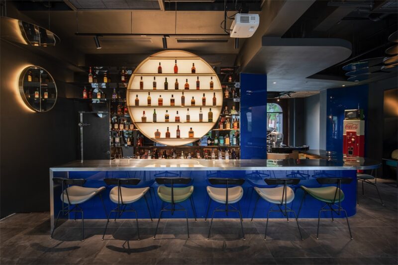 一持工作室 | 老上海油脂廠改造“傾月”酒吧