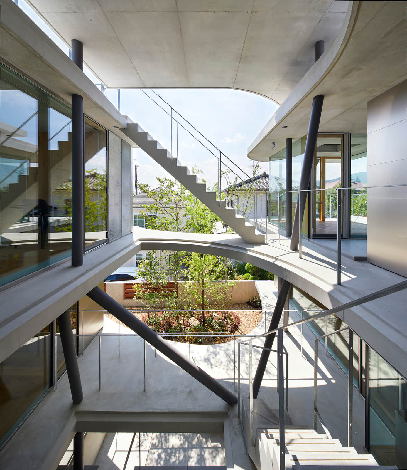 畑友洋建築設計事務所，住宅設計，別墅設計，日本住宅設計，大地の家，建築設計