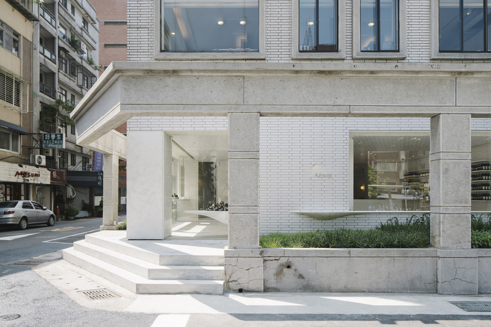 商業空間,零售空間,伊索Aesop,零售店設計,Mlkk Studio