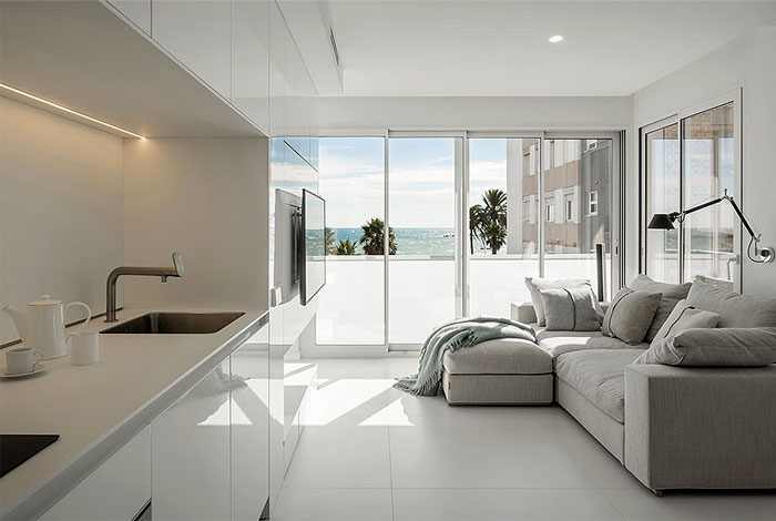 住宅空間，巴塞羅那，國外住宅空間設計，極簡風格，海邊公寓，公寓設計