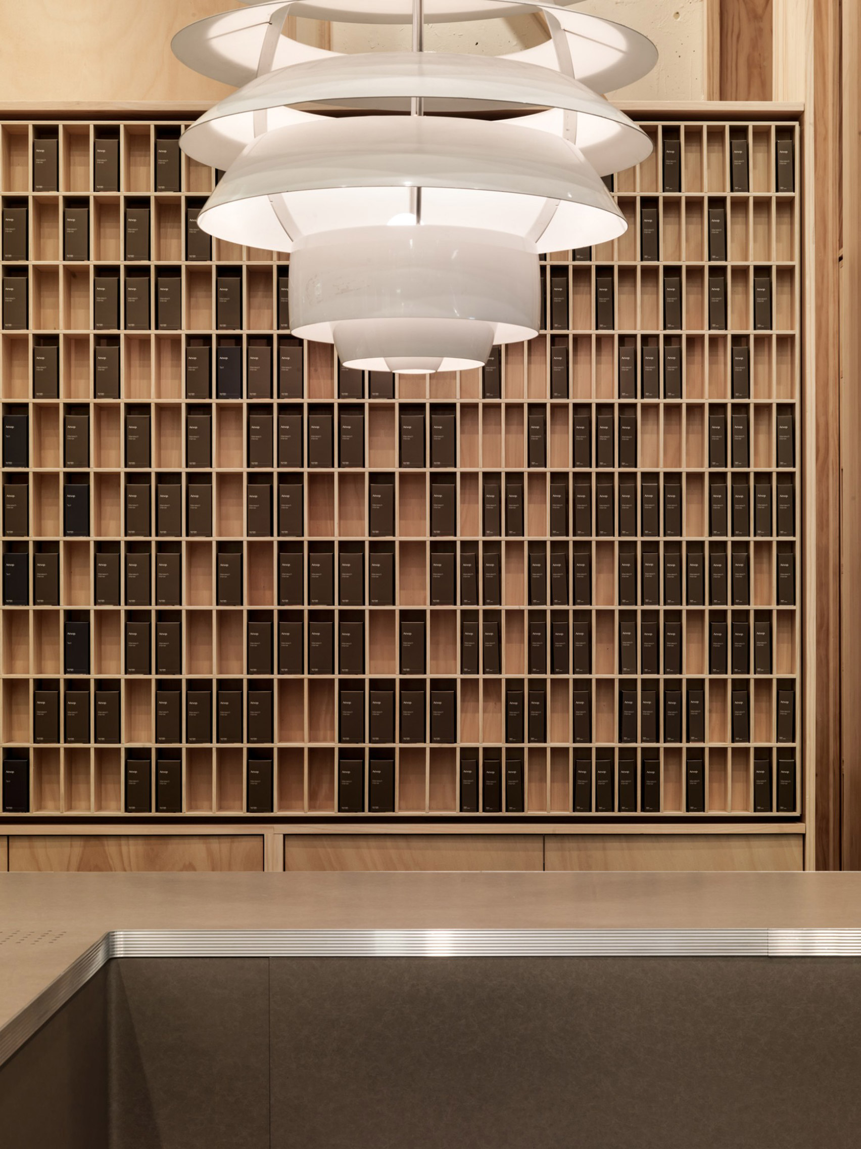 商業空間,零售空間,伊索Aesop,零售店設計,Mlkk Studio