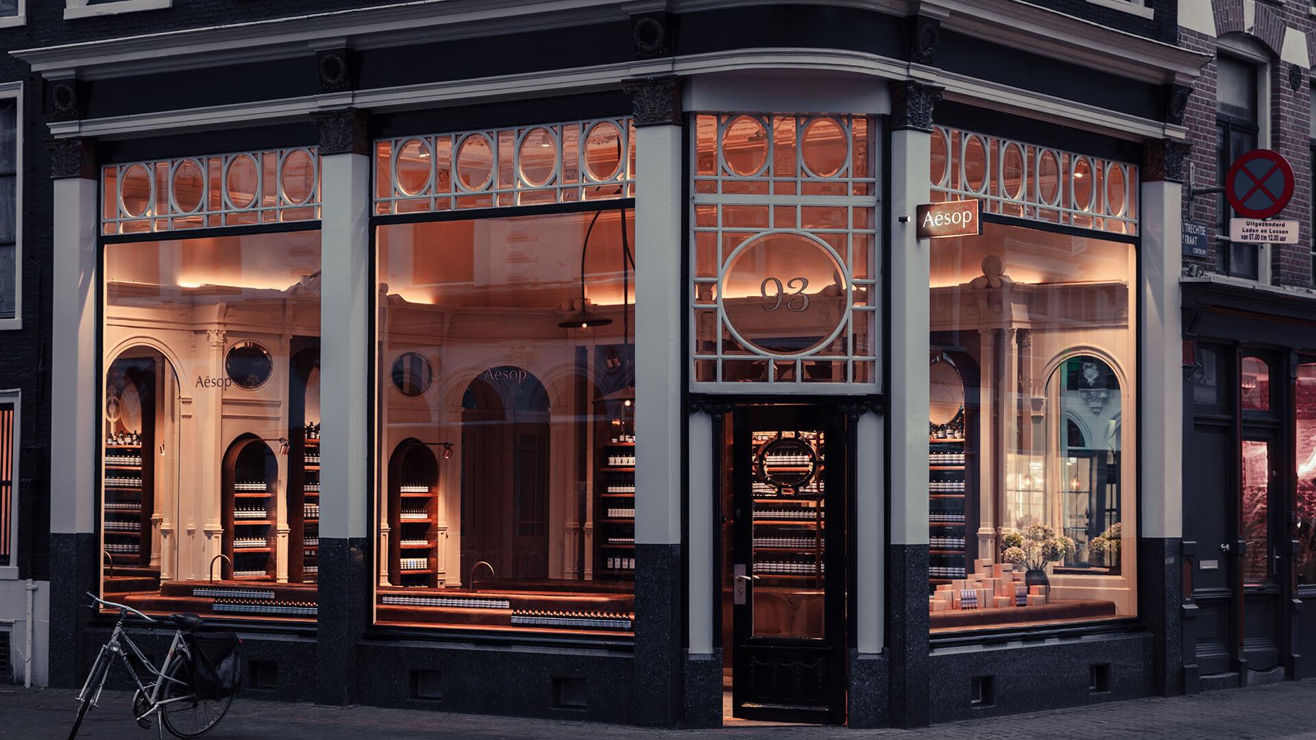 商業空間,零售空間,伊索Aesop,零售店設計,阿姆斯特丹,Valentin Loellmann