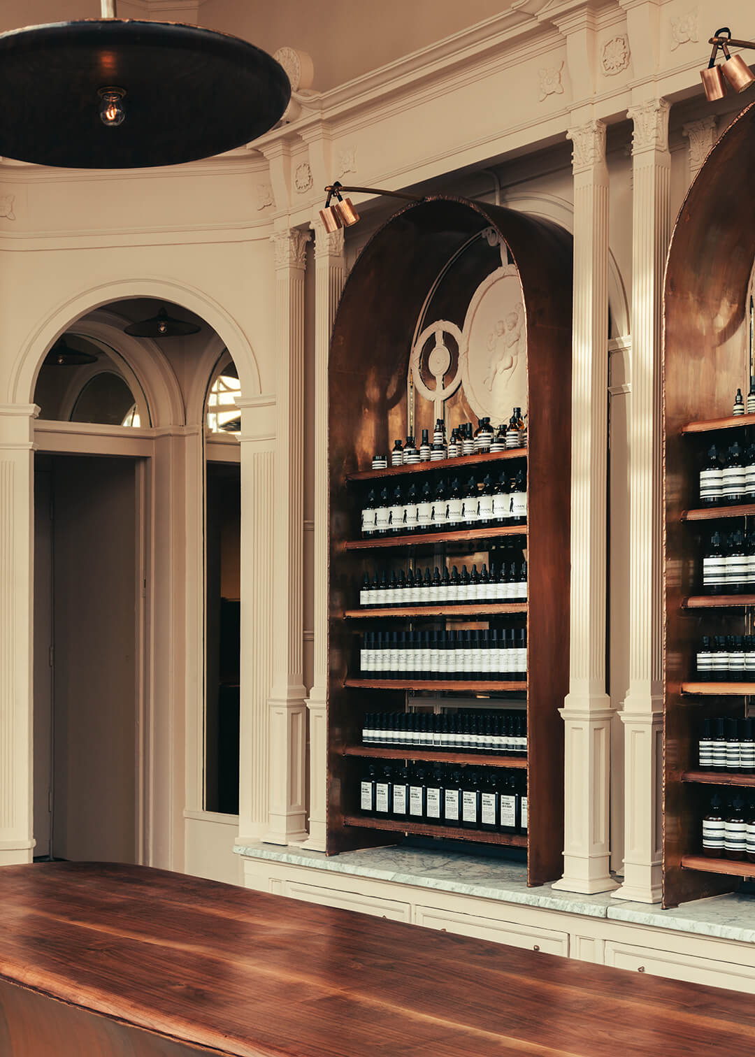 商業空間,零售空間,伊索Aesop,零售店設計,阿姆斯特丹,Valentin Loellmann