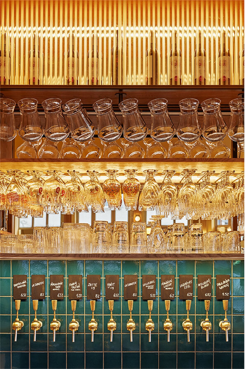 荷蘭阿姆斯特丹,La Cervecería酒館,餐飲空間,酒館改造設計,Studio Modijefsky,地域風情