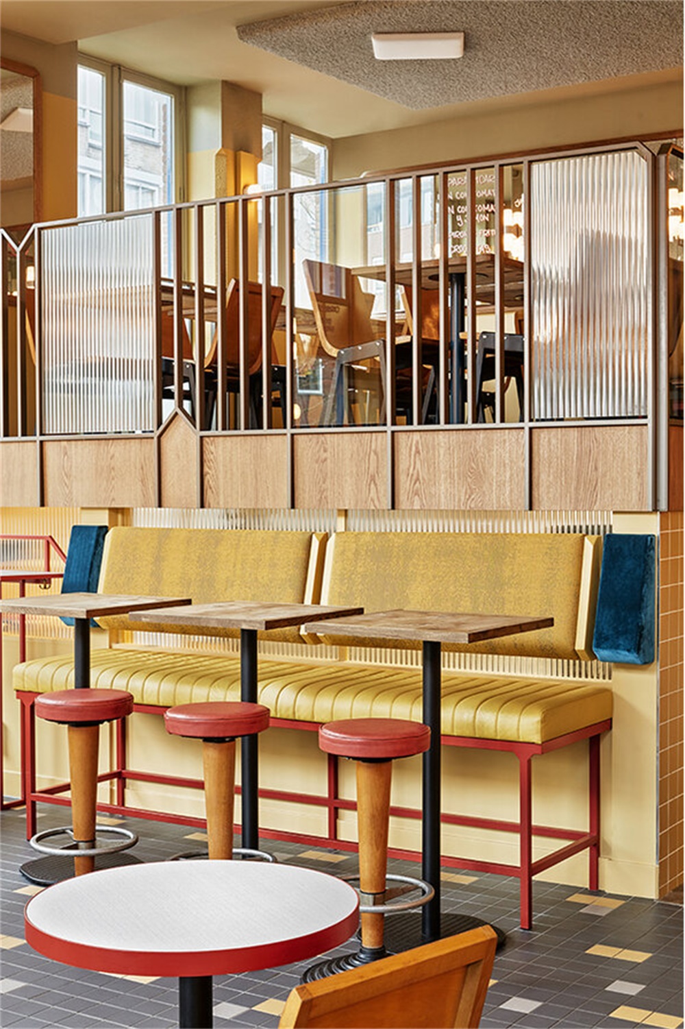 荷蘭阿姆斯特丹,La Cervecería酒館,餐飲空間,酒館改造設計,Studio Modijefsky,地域風情