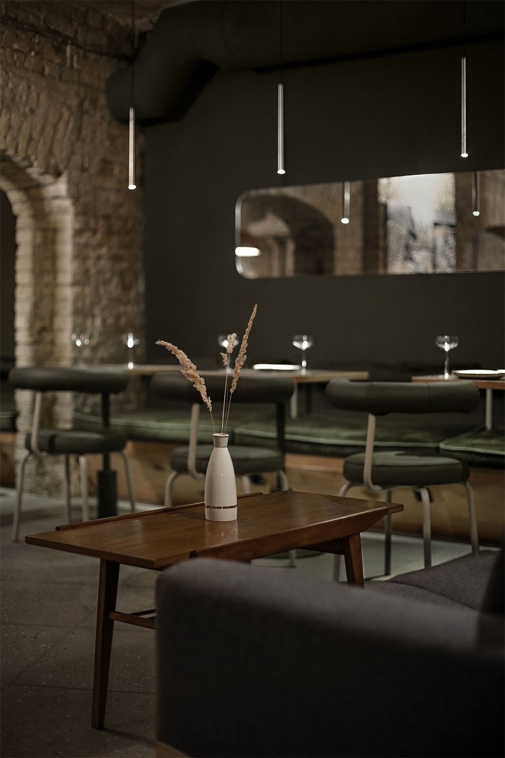 Balthazar地下酒吧,烏克蘭基輔,Rina Lovko,酒吧設計,餐飲空間,倉庫改造