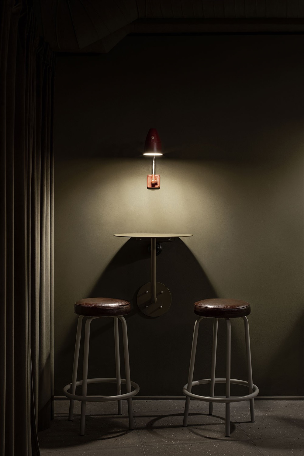 Balthazar地下酒吧,烏克蘭基輔,Rina Lovko,酒吧設計,餐飲空間,倉庫改造