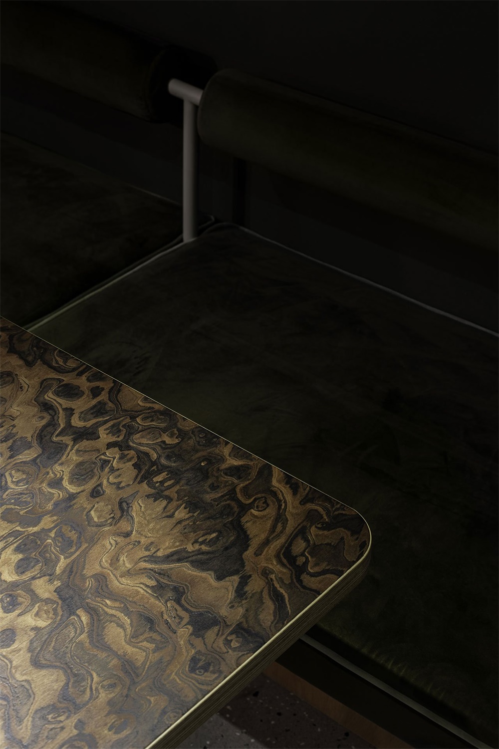 Balthazar地下酒吧,烏克蘭基輔,Rina Lovko,酒吧設計,餐飲空間,倉庫改造